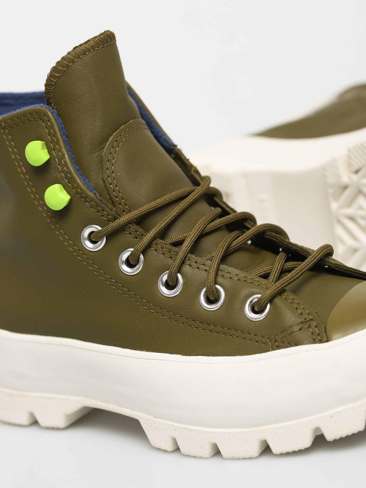 converse lugged tan