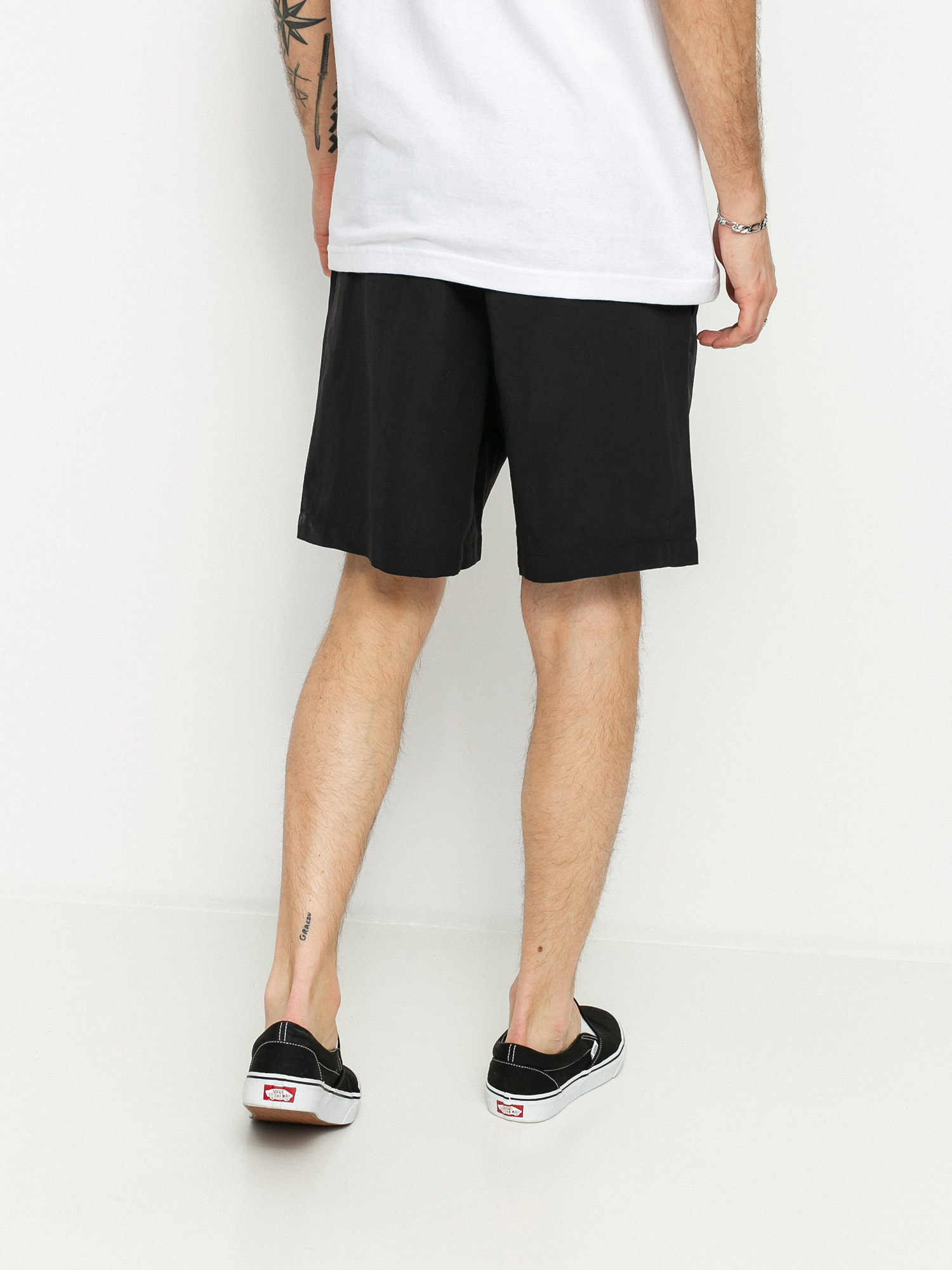 mens north face shorts black